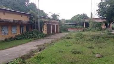 लदनिया: लदनिया में जर्जर अंचल कार्यालय, नए भवन में किया गया शिफ्ट