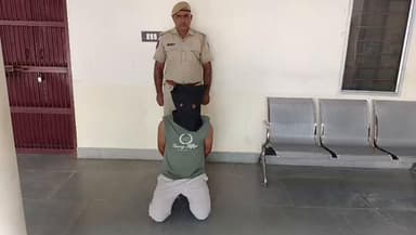 #Balotra: थाना सिवाना द्वारा मफरूर जेठूसिंह@राजूसिंह बापर्दा गिरफ्तार।
लूट के प्रकरण में 6 वर्ष से अधिक समय से था फरार।