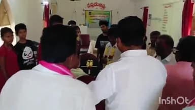 రఘునాథపల్లె: గోవర్ధనగిరిలో కార్యకర్త మరణించిన విషయం తెలుసుకొని కుటుంబ సభ్యుల పరామర్శించిన మాజీ ఎమ్మెల్యే రాజయ్య తాటికొండ