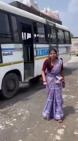 क्या बात है बहन 👍 एक भी मिडिया वाले को गढा नहीं दिखाई नहीं दिया है क्या बात बोले है आप 🤔 बहुत अच्छा दिखाया आप ने