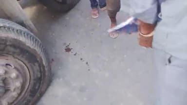आगरा फतेहाबाद की तरफ से आ रही बस ने अनियंत्रित होकर नयापुरा में एक घर में घुस गई जिसमें फूलों देवी की मौत हो गई