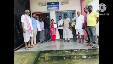 ఆలేరు: కుక్కల బెడద నివారించాలని గ్రామపంచాయతీ కార్యదర్శి గ్రామస్తులు వినతి