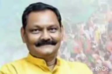 जिवती: जिवती व कोरपणा आदिवासी बांधवांना खोटा सातबारा बनवून देणार वर कारवाई करा पत्रकार परिषदेत मागणी माजी आमदार धोटे