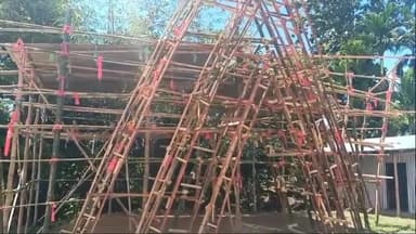 গণ্ডাছড়া: দুর্গাপূজা: সীমিত বাজেটেও গন্ডাছড়া মাতৃস্নেহ ক্লাবের ব্যতিক্রমী উদ্যোগ, মণ্ডপ নির্মাণে সদস্যরা নিজেরাই