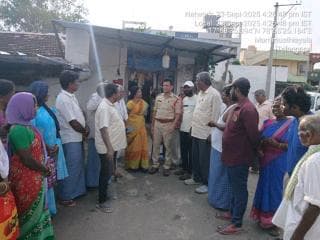 కొమురవెల్లి ఎస్ఐ రాజు, గ్రామ వీపీఓ తో కలసి మర్రి ముత్యాల గ్రామాన్ని సందర్శించి రాబోవు స్థానిక సంస్థల ఎన్నికల గురించి, సైబర్ నేరాల గురించి, సీసీ కెమెరాలు గురించి అవగాహన కల్పించారు.