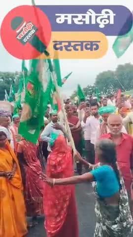 तेजस्वी यादव के यात्रा में महिला ने क्या कर दिया कि लोगों का नज़र घूम गया #tejswiyadav #tejshwiyadav #lalluyadav