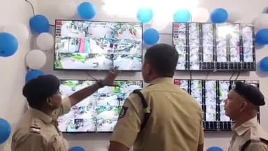 সাগরদিঘি: এলাকাবাসীর বাড়তি নিরাপত্তায় সাগরদিঘী থানার পুলিশে প্রশাসনের উদ্যোগে প্রায় ৭২ টি সিসিটিভি ক্যামেরা বসানো হলো  এলাকাজুড়ে