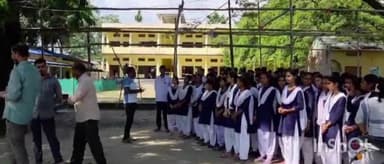 ৰঙিয়া ভাগ: ৰঙিয়াৰ তুলসীবাৰী বহুমুখী উচ্চতৰ মাধ্যমিক বিদ্যালয়ত শিক্ষকৰ অভাৱ, বিদ্যালয়খনৰ প্ৰধান শিক্ষয়ত্ৰী আৰু ছাত্ৰ-ছাত্ৰীৰ মন্