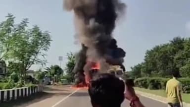 সাগরদিঘি: দুটি ট্রাকের মুখোমুখি সংঘর্ষে অগ্নিকাণ্ড  সাগরদিঘির ১২ নম্বর জাতীয় সড়কে,ঘটনাস্থলেই এক চালকের মৃত্যু