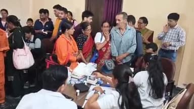 लैंसडाउन: जयहरीखाल में स्वस्थ नारी–सशक्त परिवार अभियान के तहत विशेषज्ञ चिकित्सा शिविर का हुआ आयोजन