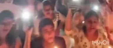 উত্তৰ গুৱাহাটী ভাগ: বাইহাটাত জুবিন গাৰ্গৰ মৃত্যুৰ ন্যায় বিচাৰি ৰাইজৰ প্ৰতিবাদ, হাতে হাতে মমবাতি লৈ ওলাই আহিল বাইহাটাৰ ৰাইজ