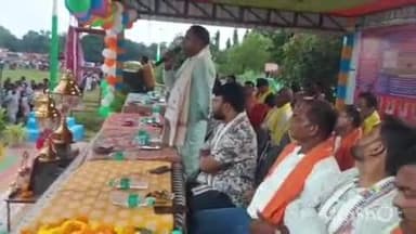 ଏମ.ଭି ୭୯: କାଲିମେଳା ବ୍ଲକ ଏମପିଭି ୬୫ ଗ୍ରାମରେ ଅନୁଷ୍ଠିତ ୪୬ତମ ଦୁର୍ଗାପୂଜା ଓ ଫୁଟବଲ ଟୁର୍ଣ୍ଣାମେଣ୍ଟ ଉଦଘାଟନ କଲେ ମାଲକାନଗିରି ବିଧାୟକ