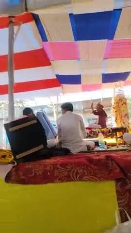 मुरपा गांव में दुर्गा पूजा के साथ भागवत कथा चल रहा है