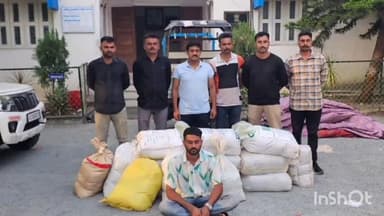 રાણાવાવ: રાણાવાવ પોલીસે  સાજણાવાળા નેશ વિસ્તારમાંથી છકડો રિક્ષામાંથી દેશી દારૂનો જથ્થો ઝડપી લીધો