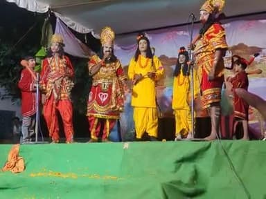 bhitarwar ke pass gram bela me ramlila ka program chal rha h