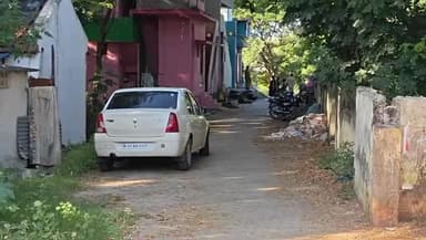 பரமக்குடி: மஞ்சள்பட்டினத்தில் கட்டிட தொழிலாளி அடித்துக் கொலை, போலீசார் விசாரணை.