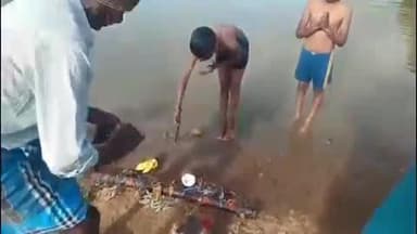 தாளவாடி: நெய்த்தாலபுரம் கிராமத்தில் மழை வேண்டி நூதன வழிபாடு செய்த கிராம மக்கள்