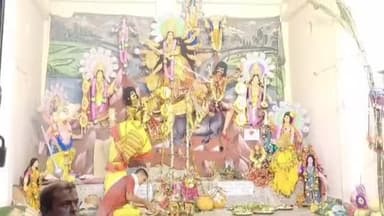 পটাশপুর ১: পাহাড়পুর সার্বজনীন দুর্গোৎসব সমিতির দুর্গোৎসবে আজ উপস্থিত পঞ্চায়েতের সমিতির সহ সভাপতি পীযুষ কান্তি পণ্ডা