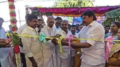 பரமக்குடி: நமது வீட்டிற்கு வந்தவர்கள் உயிரிழக்க வேண்டும் என யாரும் நினைக்க மாட்டார்கள். கரூர் சம்பவம் குறித்து ஆர்பி உதயகுமார் பரமக்குடி பஜாரில் வைத்து பேட்டி