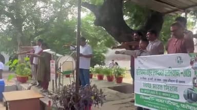 डीएमसी संजय बिश्नोई ने विद्यार्थियों को स्वच्छता के प्रति जागरूक करते हुए दिलाई स्वच्छता की शपथ दिलाई