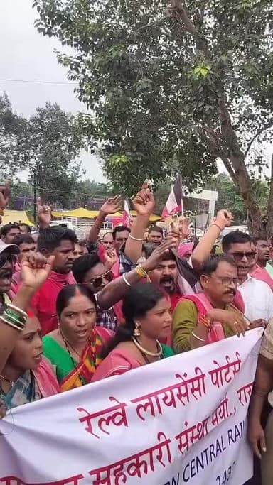 कुली भाई मन के सम्मान म छत्तीसगढ़िया क्रान्ति सेना मैदान म
#छत्तीसगढ़िया_क्रान्ति_सेना #जोहार_छत्तीसगढ़_पार्टी