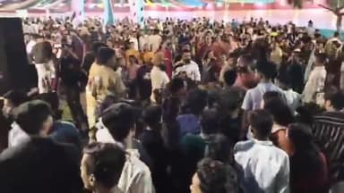 #अलीगढ़ में डांडिया कार्यक्रम में मुस्लिम युवक की पिटाई✍️चोरी से घुसने का आरोप पिटाई का वीडियो सोशल मीडिया पर वायरल