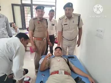 सतनाली: सेवा पखवाड़ा के तहत कनीना पुलिस ने किया रक्तदान शिविर का आयोजन