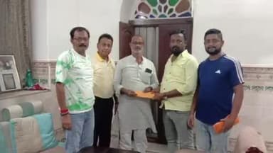साहिबगंज: जिला क्रिकेट संघ ने अंपायर और स्कोरर को सम्मानित किया