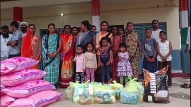 ಇಂಡಿ: ಭೀಮಾನದಿ ಪ್ರವಾಹದಲ್ಲಿ ಮಾನವೀಯತೆ ಮೆರೆದ ಬರಗುಡಿ ಗ್ರಾಮದ ಮುಸ್ಲಿಮ ರೈತ ಸಂತ್ರಸ್ತರಿಗೆ ಆಹಾರ ಕಿಟ್ ವಿತರಣೆ