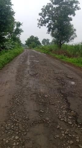 नेवली कलान का रासता सरपंच क्या सो गया है
