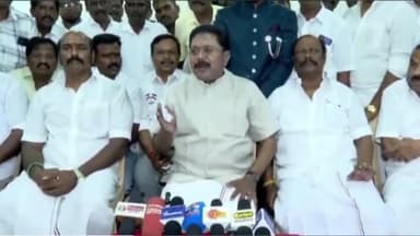 காட்டுமன்னார்கோயில்: என்.டி.ஏ கூட்டணியில் இருந்து அமமுக விலகியதாக காட்டுமன்னார்கோவிலில் பொதுச் செயலாளர் டிடிவி தினகரன் பேட்டி