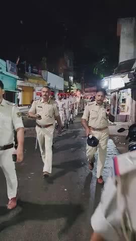 आज दिनांक-04.09.25 को कटिहार जिला के #मनिहारी, एवं सेमापुर एवं बरारी थाना क्षेत्रों में आगामी #ईद मिलाद उन नबी पर्व_2025 को शांतिपूर्ण माहौल में संपन्न कराने हेतु थानाध्यक्षों के नेतृत्व में #फ्लैग मार्च निकाला जा रहा है ।