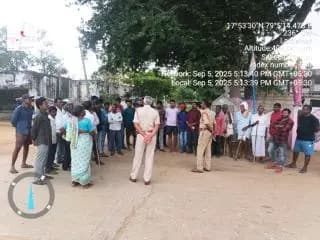 మద్దూర్ ఎస్ఐ షేక్ మహబూబ్, గ్రామ విపిఓ తో కలిసి లద్దునూర్, గ్రామాన్ని సందర్శించి గ్రామస్తులకు రాబోవు స్థానిక సంస్థల ఎన్నికల గురించి, సైబర్ నేరాలు, గంజాయి డ్రగ్స్ ఇతర మత్తు పదార్థాల గురించి అవగాహన కల్పించారు.