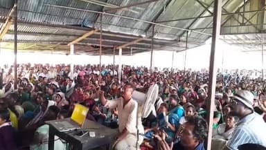 টেঙাখাত: ধৰিয়া দিঘলীয়াত খ্ৰীষ্টান ধৰ্মাৱলম্বীৰ বিচপৰ বিৰুদ্ধে বিক্ষোভ সভা, অংশগ্ৰহণ পাঁচ সহস্ৰাধিক লোকৰ