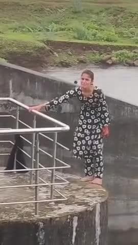 Is Pyar ke liye kya Kahana chahoge aap log