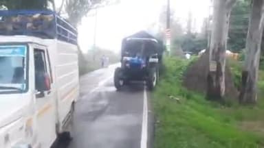 बरवाला: गुरदासपुर के लिए भाकियू चढ़ूनी ने पंचकूला से राहत सामग्री रवाना की, नयागांव में जिला प्रधान ने दी जानकारी