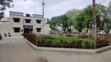 પડધરી: સરપદડ ગામે દેશી દારૂ અંગેની રેડ કરી 60 લીટર દેશી દારૂ બનાવવા માટેના આથા સાથે એક વ્યક્તિને પોલીસે ઝડપી લીધો