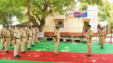 ఆత్మకూరు పోలీస్ స్టేషన్ను తనిఖీ చేసి విధుల నిర్వహణ రికార్డ్స్ ను పరిశీలించడం జరిగినది