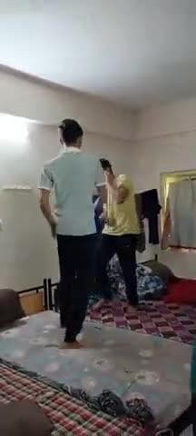 इस बच्चे को एक होस्टल में बहुत मारा सभी माता पिता से यही कहूंगा कि अपने बच्चों को होस्टल में ना करे #एटा
