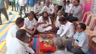 પાટણ વેરાવળ: ઉનામા દરિયાકાંઠાના વિસ્તારમા ખુલ્લી 11kv વીજલાઇનોને 37લાખના ખર્ચે અંડરગ્રાઉન્ડ કરવાનુ ખાતમુહૂર્ત ધારાસભ્યના હસ્તે કરાયુ