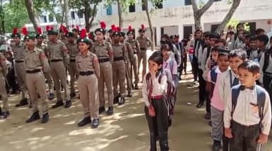 सोनई:" जागृति कलश रथ यात्रा" ने छात्र-छात्राओं को किया नशा मुक्ति के प्रति जागरूक