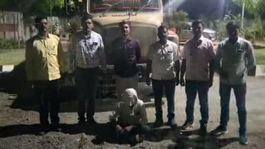 मुदखेड: अवैध रेतीची चोरटी वाहतूक करणाऱ्या टिप्परवर मुदखेड हद्दीत कार्यवाही करून स्था.गु.शा.पोलीसानी 10 ,12,500 चा मुद्देमाल जप्त