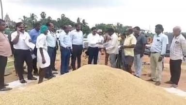 குறிஞ்சிப்பாடி: குண்டியமல்லூரில் நேரடி நெல் கொள்முதல் நிலையத்தை அதிகாரிகள் ஆய்வு செய்தனர்