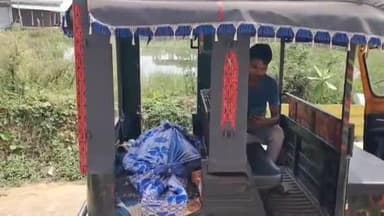 मोहम्मदगंज: भजनिया गांव में संदिग्ध हालत में युवक का शव गमछे से लटका मिला, पुलिस जांच में जुटी