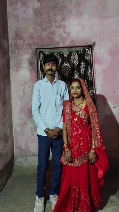 बहुत ही हर्षोल्लास के साथ में अखंड सौभाग्य के प्रतीक पावन पर्व करवा चौथ उप सरपंच पूजा कुमारी ने मनाई , योगगुरु श्री मिथुन ने सभी माताएं बहनें को करवा चौथ की शुभकामनाएं सोशल मीडिया के माध्यम से दिये(१०/१०/२०२५)