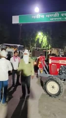 bharthana Mandi ki arthvyavastha bahut khrab h sasan koi sunbai n kr rha h n Mandi bale
