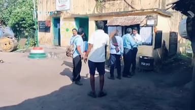 অন্ডাল: ৬ মাসেও মেলেনি অবসর কালীন প্রভিডেন্ট ফান্ড ও গ্র্যাচুইটি, প্রতিবাদে ডুলিতে স্ব পরিবারে ECL কেন্দা এরিয়া সিদুলি কলিয়ারি