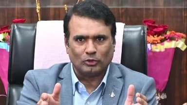 मालवण: पालक सचिवांच्या अध्यक्षतेखाली विविध विभागांचा आढावा,सिंधुदुर्ग जिल्हा प्रत्येक उपक्रमात पहिल्या तीन मध्ये असावा