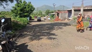 इगतपुरी: मुंडेगाव येथील उद्घाटन केलेला रस्ता काम अभावी कोणता गेला खड्ड्यात नागरिकांचा संताप