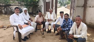 #सांस्कृतिकअहीरवालकेऐतिहासिकइतिहासलेखन के क्रम में किशनगढ़ क्षेत्र में तहनोली,तरवाला पंचायतों के पांच गांव तथा किशनगढ़ नगरपालिका क्षेत्र के गंज,टाकाहेडी गांवों का इतिहास लेखन कार्य पूरा किया गया।आज के सफल आयोजन में मानसिंह यादव व अशोक धाकड़